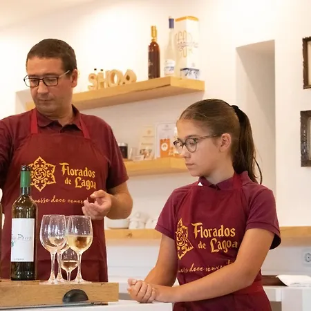 Casa Bela Moura, Boutique & Wine